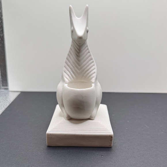 Jonathan Adler Kangaroo Match Strike White Ceramic - Picture 2 of 9